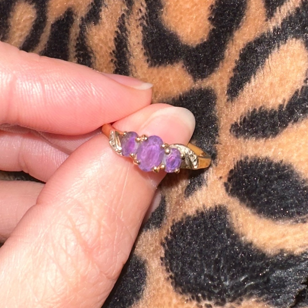 Elegant Amethyst Ring